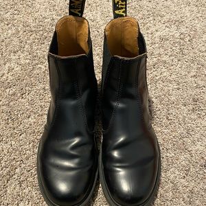 Dr. Martens Women's 2976 Chelsea Black Wanama Leather